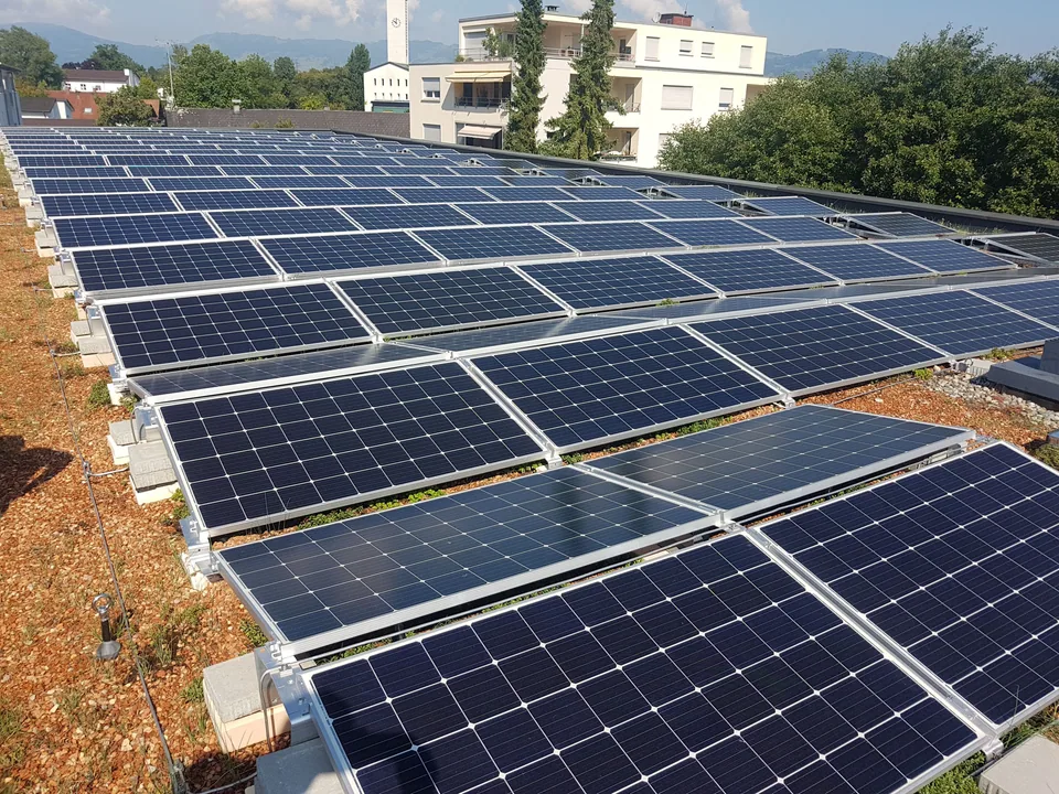 Photovoltaik-Installation als Planungsbeispiel für Bremen